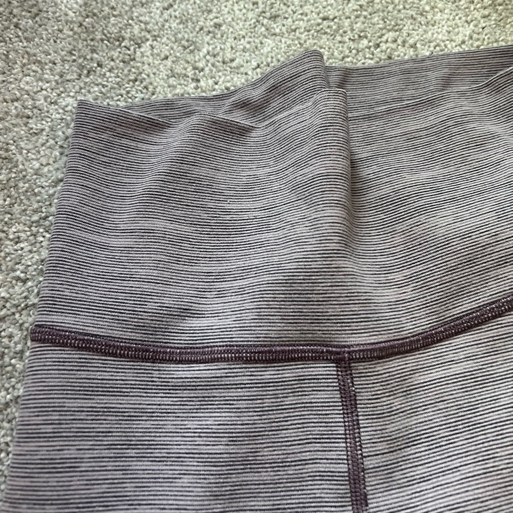 Lulu high-rise tight 25” - Picture 4 of 5